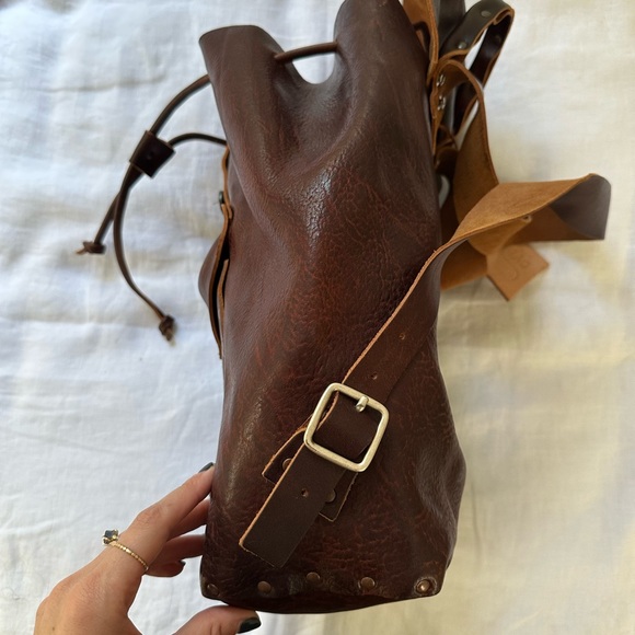 Cydwoq Leather Backpack Fortress - Picture 7 of 13